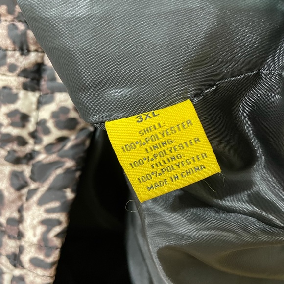 Leopard print Puffer Vest - Picture 4 of 4